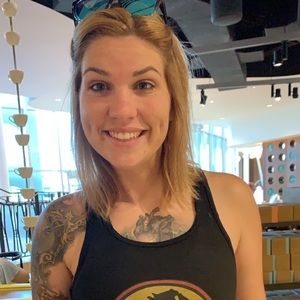 Meet your Posher, Nicole